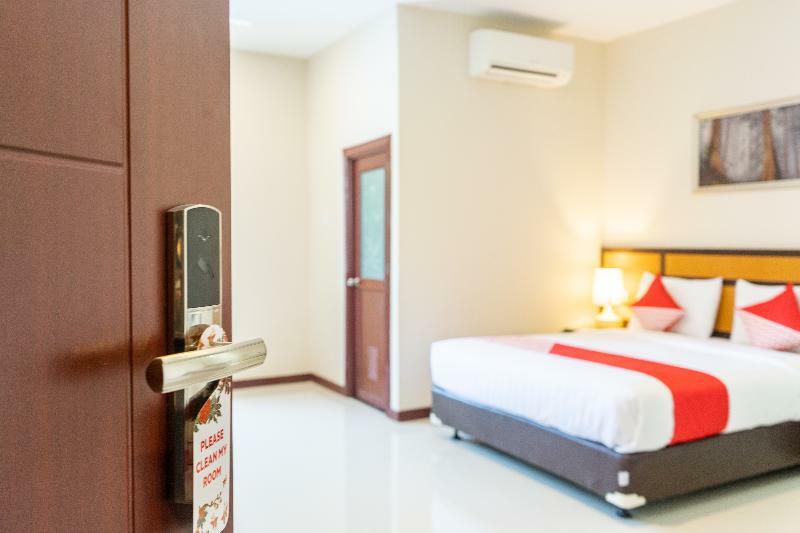 Hokkie Hotel Punggur Kabil Nongsa Batam Екстер'єр фото